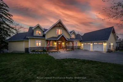 12698 Loyalist Parkway, Prince Edward County, On K0k 2t0