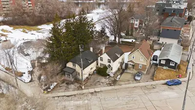 5 & 7 Hurdman Road, Lower Town - Sandy Hill, On K1n 8n6