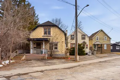 5 & 7 Hurdman Road, Lower Town - Sandy Hill, On K1n 8n6