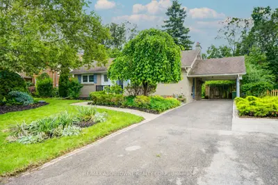30 Dale Avenue, Hamilton, On L8g 3l9