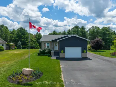 16 WILLIAMS Drive, Bancroft, ON K0L 1C0