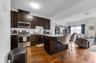 4879 Connor Drive, Lincoln, On L3j 0s2