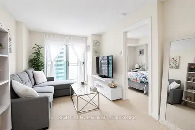 138 SOMERSET Street W 711, Ottawa Centre, ON K2P 0A3