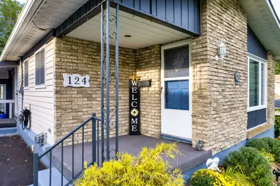 124 Innes Street, Ingersoll, On N5c 2r5
