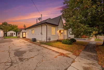 22 Hill Avenue, Brantford, On N3r 4g9