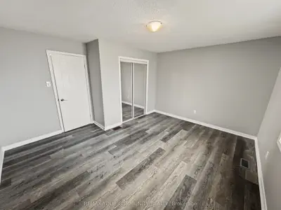 10 Riverside Drive 101, Kawartha Lakes, On K0m 1a0