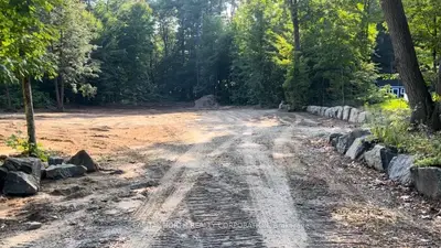 1108 Xavier Street, Gravenhurst, On P0e 1g0