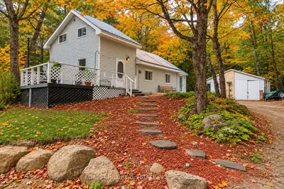 240 Britannia Road, Huntsville, On P1h 2j3