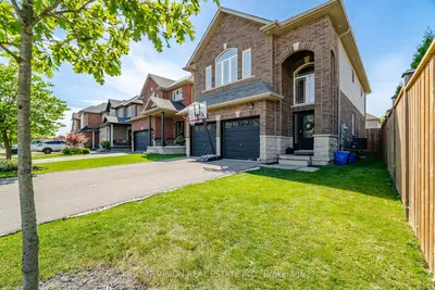 8 Colorado Boulevard, Hamilton, On L0r 1p0