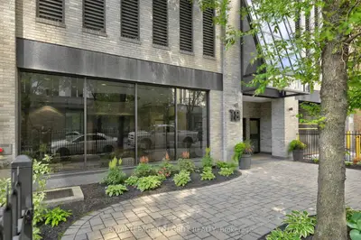 18 NEPEAN Street PH1, Ottawa Centre, ON K2P 2L2