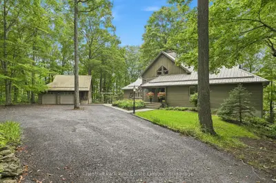 26 Benham Place Road, Prince Edward County, On K0k 2t0