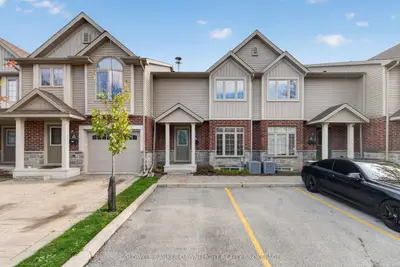 1061 Eagletrace Drive 83, London North, On N6g 0t3