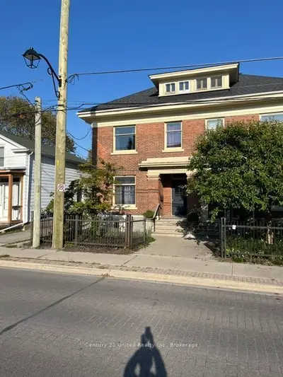 324 George Street 2, Cobourg, On K9a 3m1