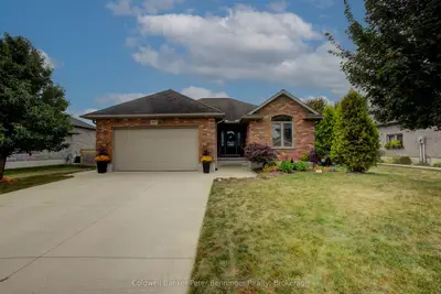 395 3rd Street S, Hanover, On N4n 3v2