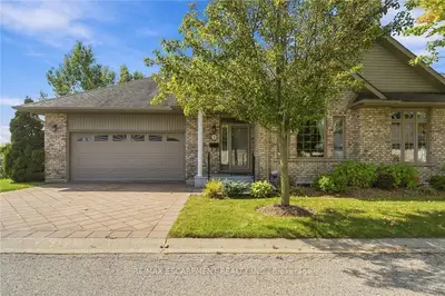 500 Lakeview Drive 9, Woodstock, On N4t 1w4
