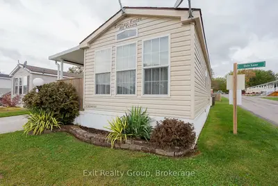 153 County Road 27 D7, Prince Edward County, On K0k 1t0
