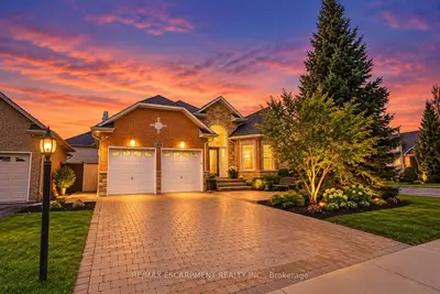 137 PINEHILL Drive, Hamilton, ON L0R 1P0