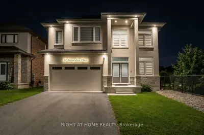 34 Hampshire Place, Hamilton, On L8j 3w8