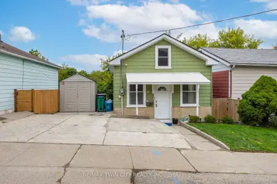 71 Beverly Street, Cambridge, On N1r 3z6