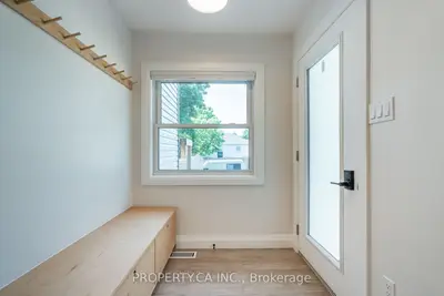57 Mcelroy Road Main, Hamilton, On L9a 1y5