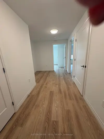 351 Hill Street 313, London East, On N6b 2m2