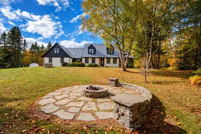 1 Springdale Drive, North Bay, On P1b 8g2