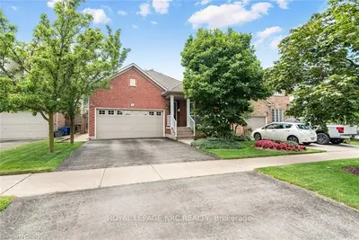 80 Vinifera Drive, Grimsby, On L3m 5s6