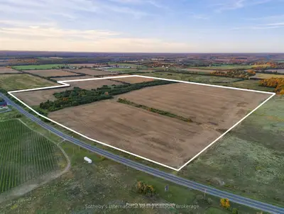18130 Loyalist Parkway, Prince Edward County, On K0k 3l0