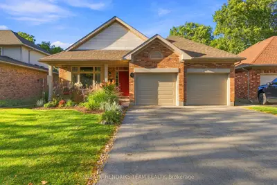 13 Timber Lane, St. Catharines, On L2n 7r7