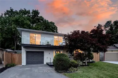 9 Leslie Drive, Hamilton, On L8g 2p6