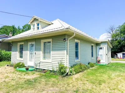 16 Huffman Road, Quinte West, On K0k 2c0