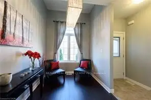 28 Madonna Drive, Hamilton, On L9b 0h1