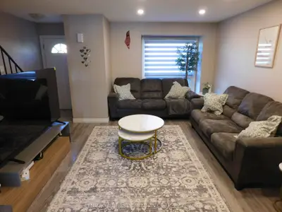 70 Fiddlers Green Road 116, London North, On N6h 4r4