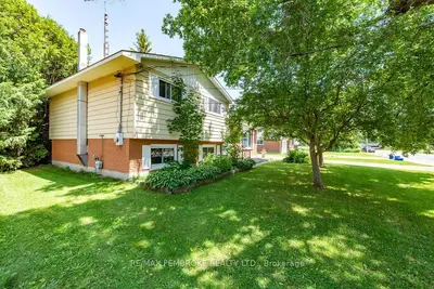 1656 Beachburg Road, Whitewater Region, On K0j 1c0