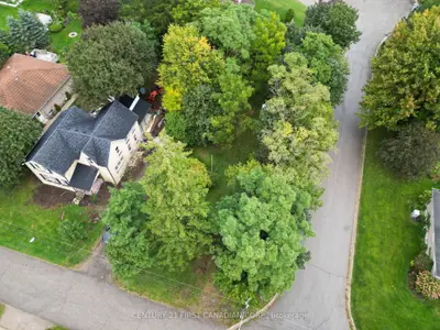 192 Church Street, North Middlesex, On N0m 1a0