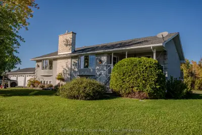 3410 Hwy 11 71 Highway, La Vallee, On P0w 1c0