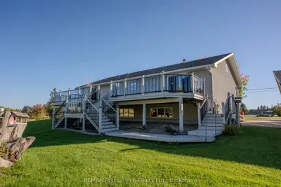 3410 Hwy 11 71 Highway, La Vallee, On P0w 1c0