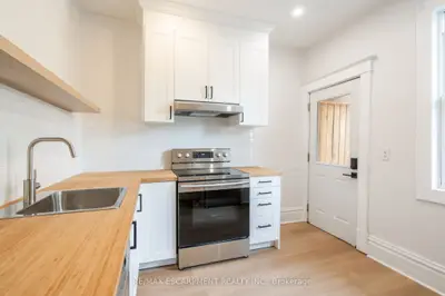 48 Burris Street 1, Hamilton, On L8m 2j4