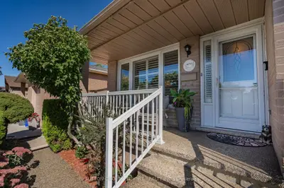 437 Eaglewood Drive, Hamilton, On L8w 2t1