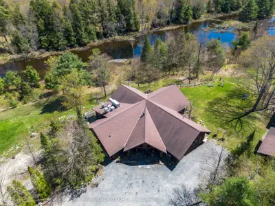 9 Little Beaver Boulevard, Seguin, On P2a 0b2