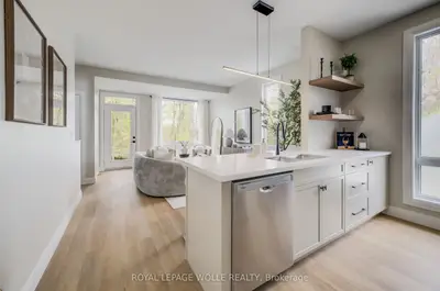 210 Heritage Drive Unit 18 (the Grove), Kitchener, On N2b 0b5