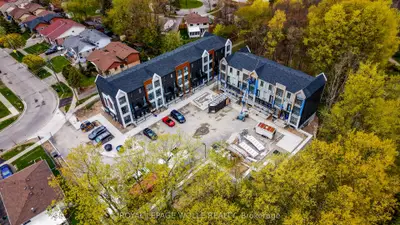 210 Heritage Drive Unit 21 (the Glen), Kitchener, On N2b 0b5
