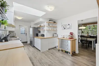 19 Ellingwood Avenue, Hamilton, On L8e 1c1