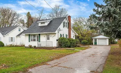 266 Daniel Street S, Arnprior, On K7s 2m2