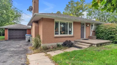 372 ADELAIDE Street, Strathroy-Caradoc, ON N7G 2W3