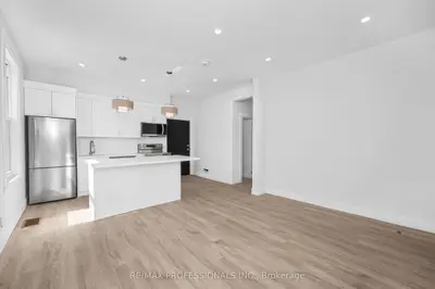 388 Wilson Street #1, Hamilton, On L8l 1s9