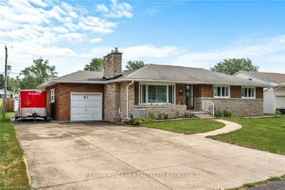 67 Springfield Street, Welland, On L3b 5m1