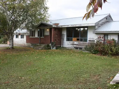 471 Trunk Road, Bonfield, On P0h 1e0