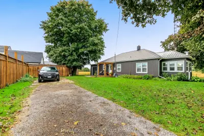 2237 Pinegrove Road, Norfolk, On N4b 2e6