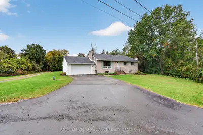 935 Mcknight Road, Kingston, On K7l 4v1